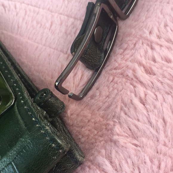 Host Pick! 💎 Green Clutch with Croc Texture, Handbag, Alligator - Picture 7 of 12